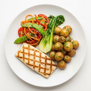 Menú 3 Lu: Pescado a la plancha con papitas coctel y verduras