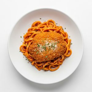 Menú 1 Ju: Tallarines rojos con milanesa napolitana