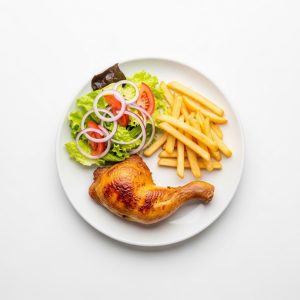 Menú 1 Ju: Pollo tipo brasa con papas fritas y ensalada