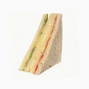 Triple palta, huevo y tomate